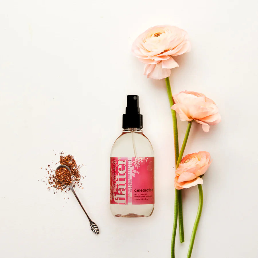 Soak Flatter - Spray lissant parfumé rafraîchissant - 248ml